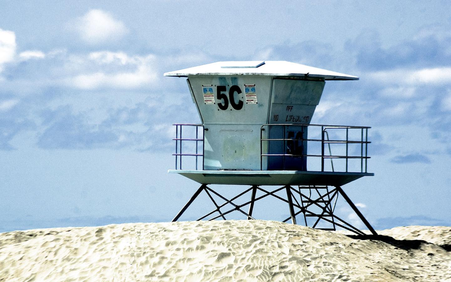 Coronado Beach, California - Lifeguard Tower Wallpaper #1 1440 x 900 