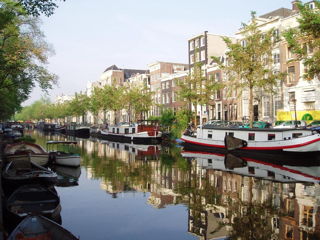 Amsterdam - Canal Wallpaper #3 1024 x 768 