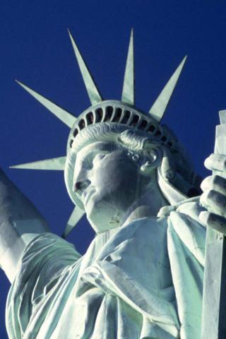 New York - Statue of Liberty Wallpaper #1 320 x 480 (iPhone/iTouch)