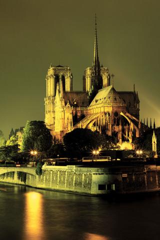 Paris - Notre Dame Cathedral Wallpaper #2 320 x 480 (iPhone/iTouch)