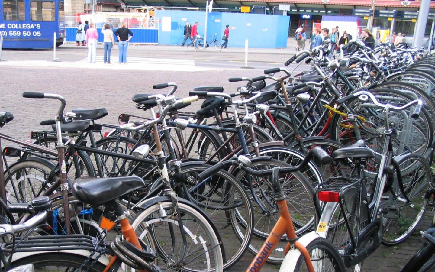 Amsterdam - Bicycles Wallpaper #1 1440 x 900 