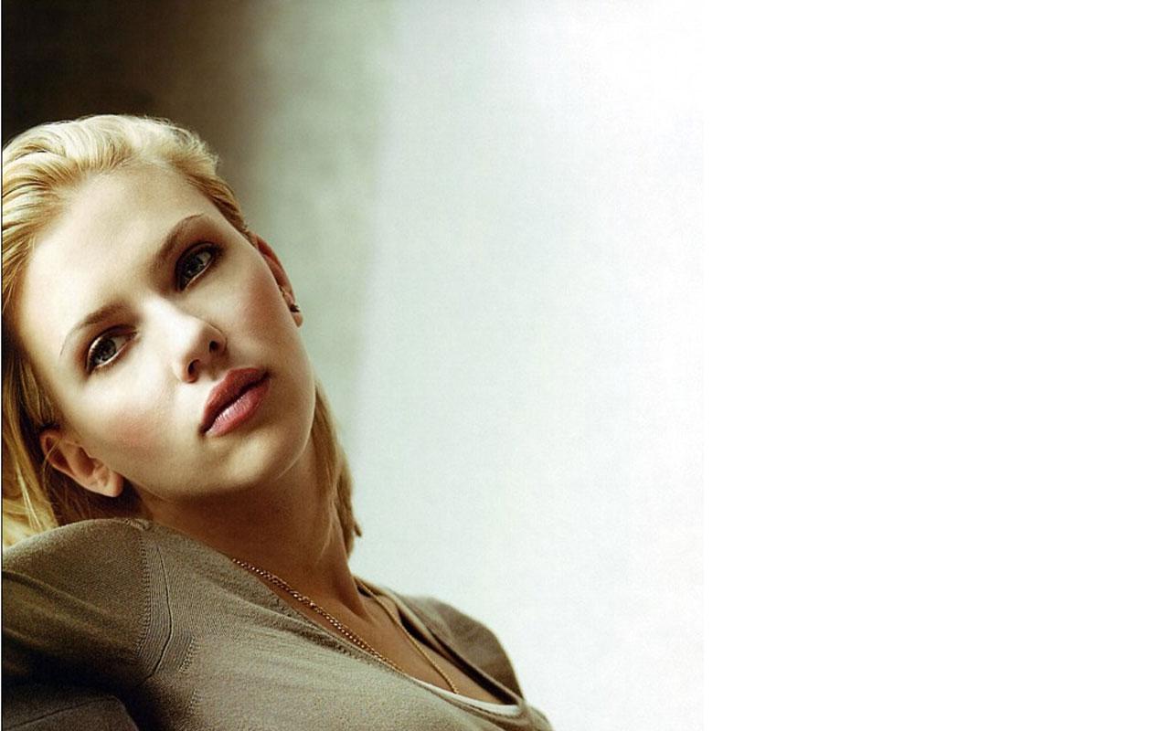 Scarlett Johansson -  Wallpaper #1 1280 x 800 